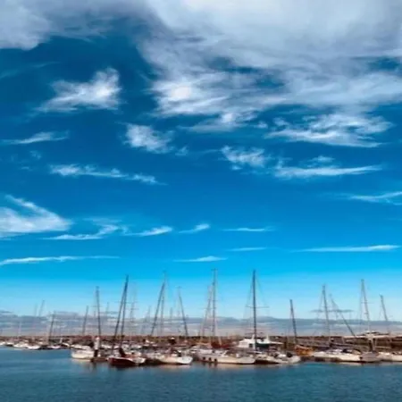 In Near The 니우포르트